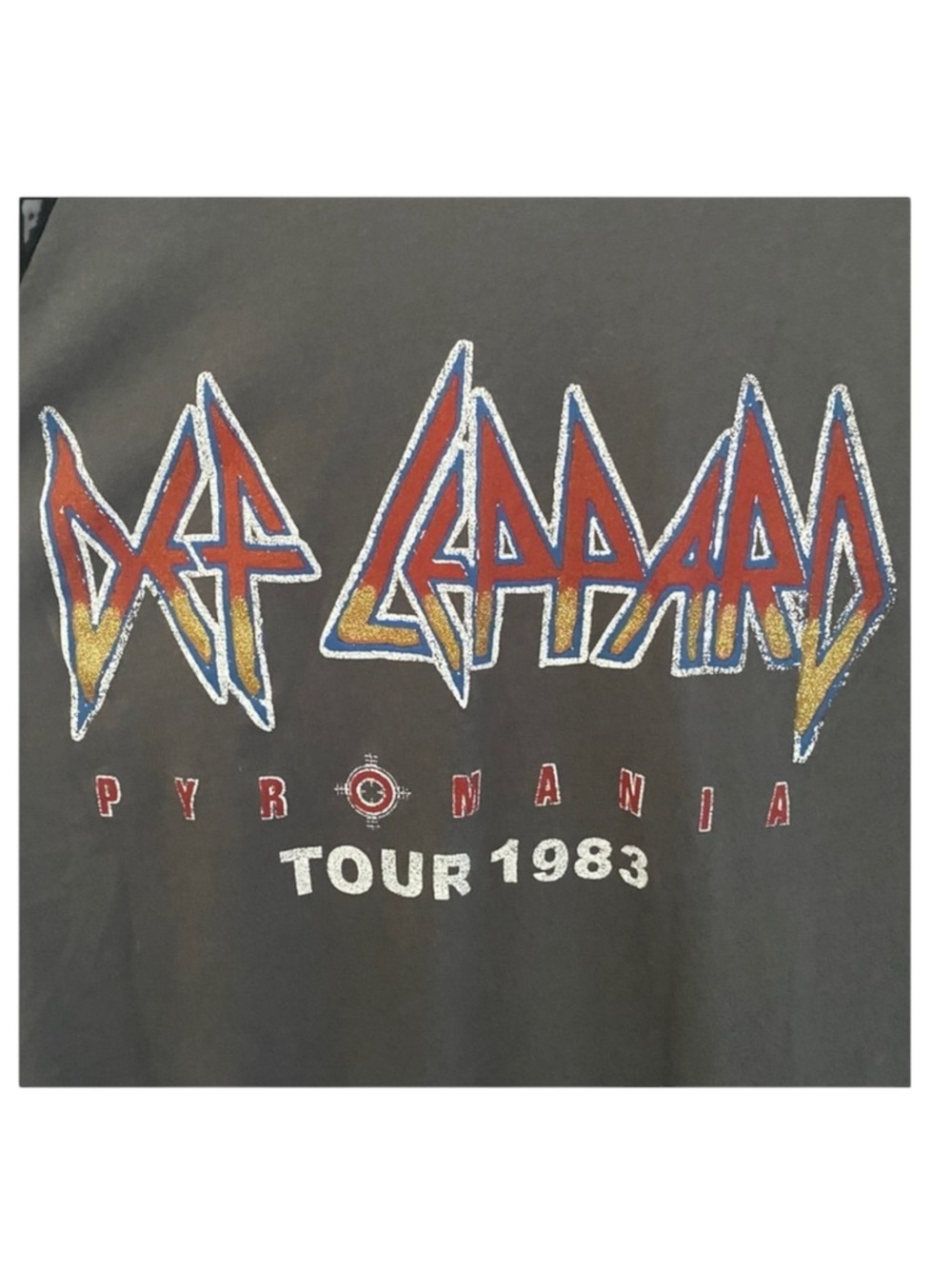 new Daydreamer 𓇽 Def Leppard Pyromania Raglan Rock Band Tee Shirt 𓇽 Graphite S - Picture 10 of 16